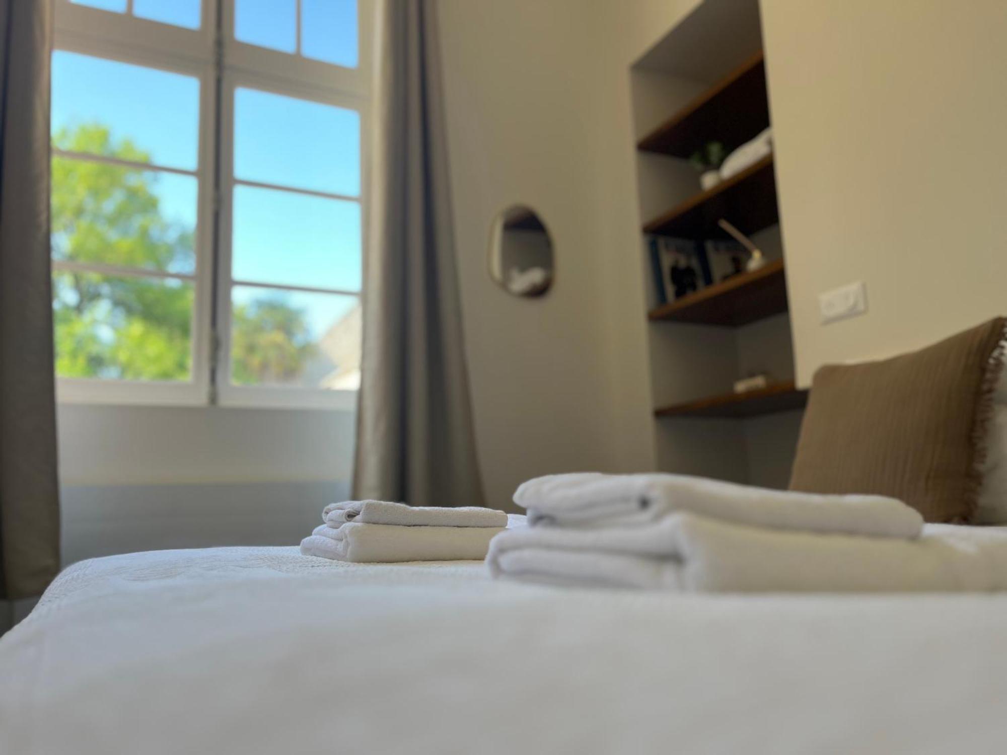 Bed and Breakfast Abbaye De Blanchelande Neufmesnil Экстерьер фото
