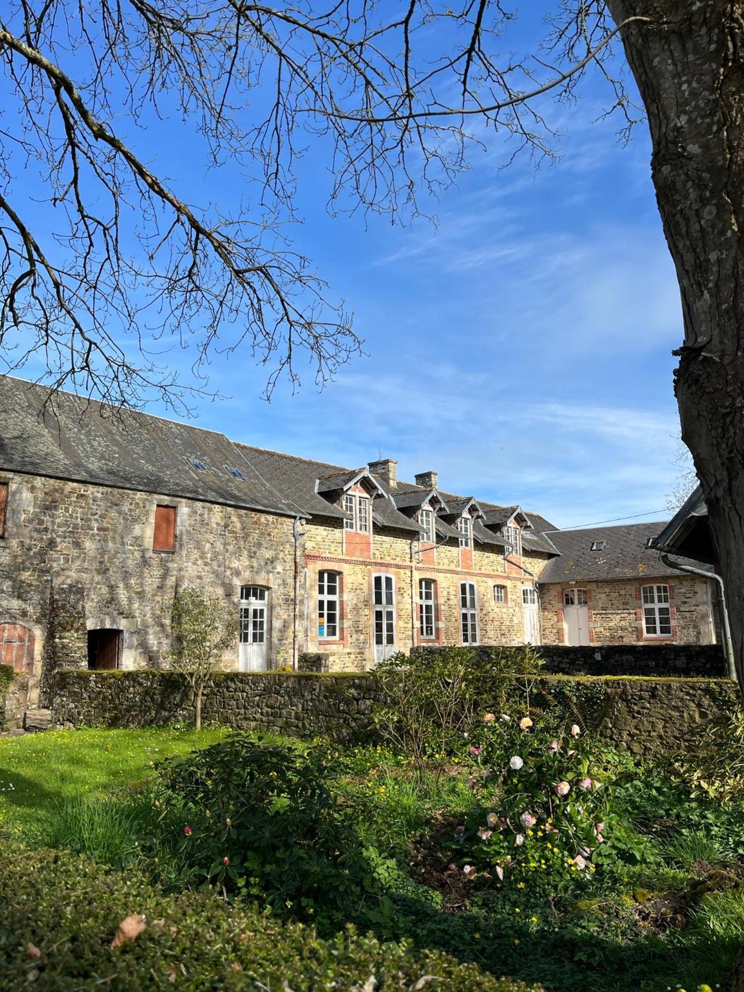 Bed and Breakfast Abbaye De Blanchelande Neufmesnil Экстерьер фото