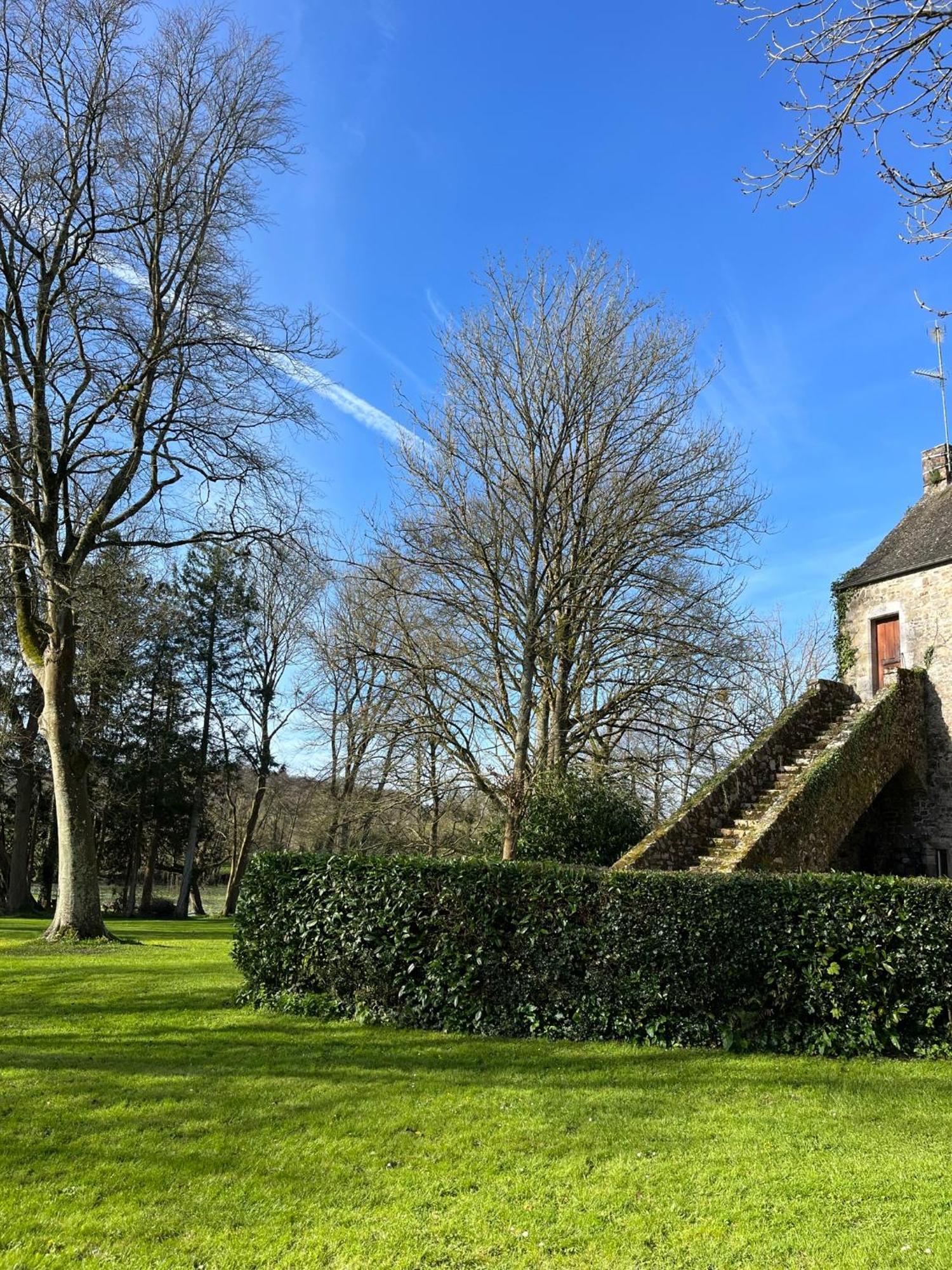 Bed and Breakfast Abbaye De Blanchelande Neufmesnil Экстерьер фото